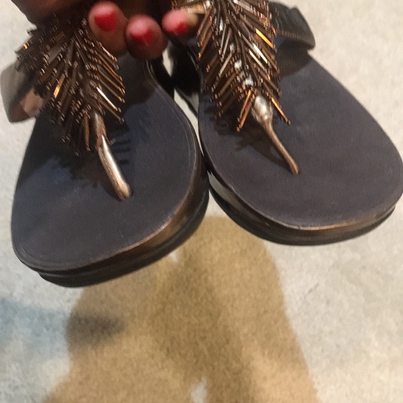 FitFlop Cha Cha Bronze/Brown Slip OnThong Sandals-Size 8 - Picture 5 of 8